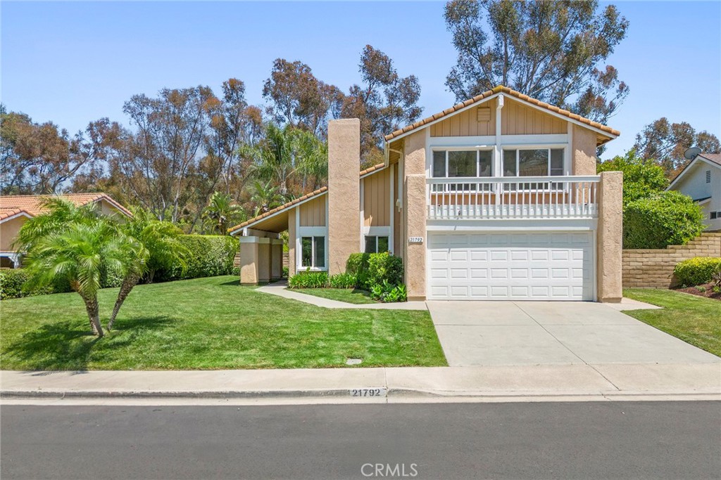 21792 Empanada Property Photo 1