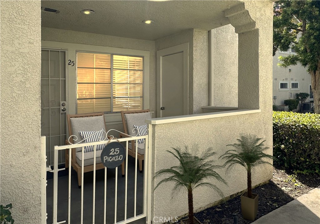25 Picazo 103 Property Photo 1