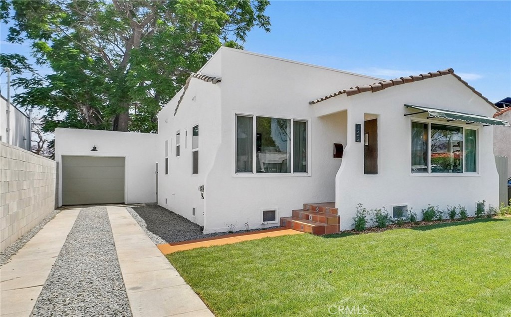 1242 E Poinsettia Street Property Photo 1