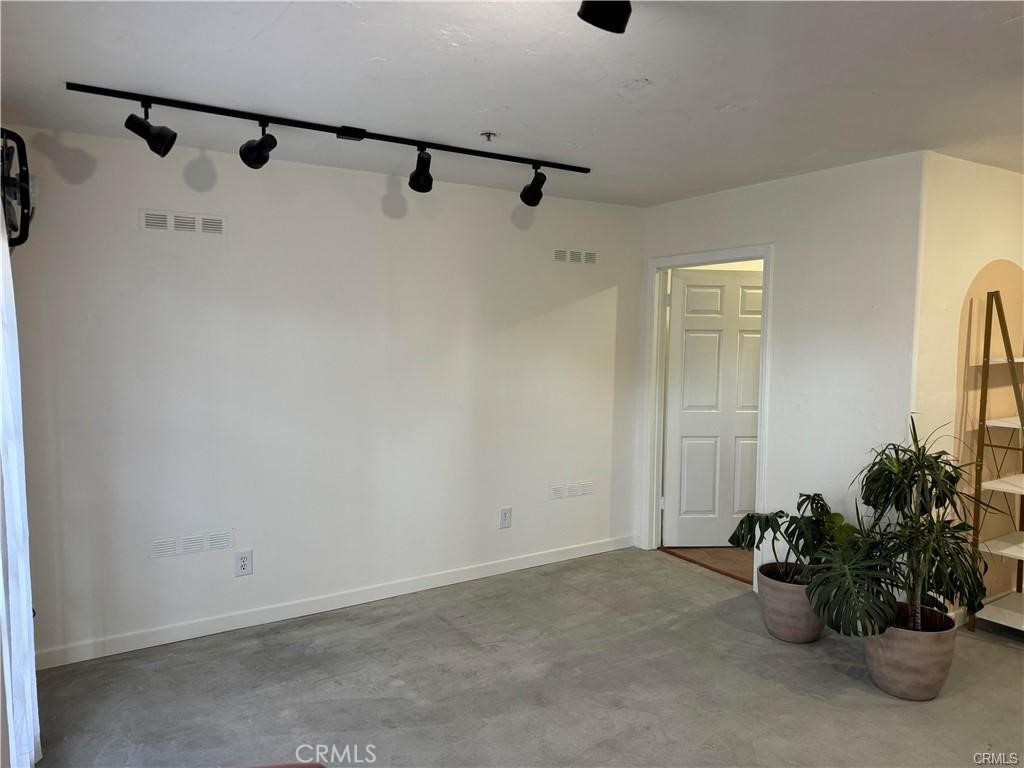 2011 S El Camino Real D Property Photo 3