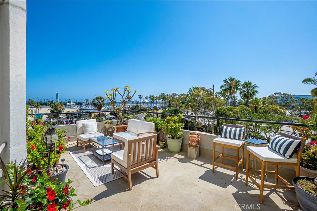 800 E Ocean Boulevard 201 Property Photo 1
