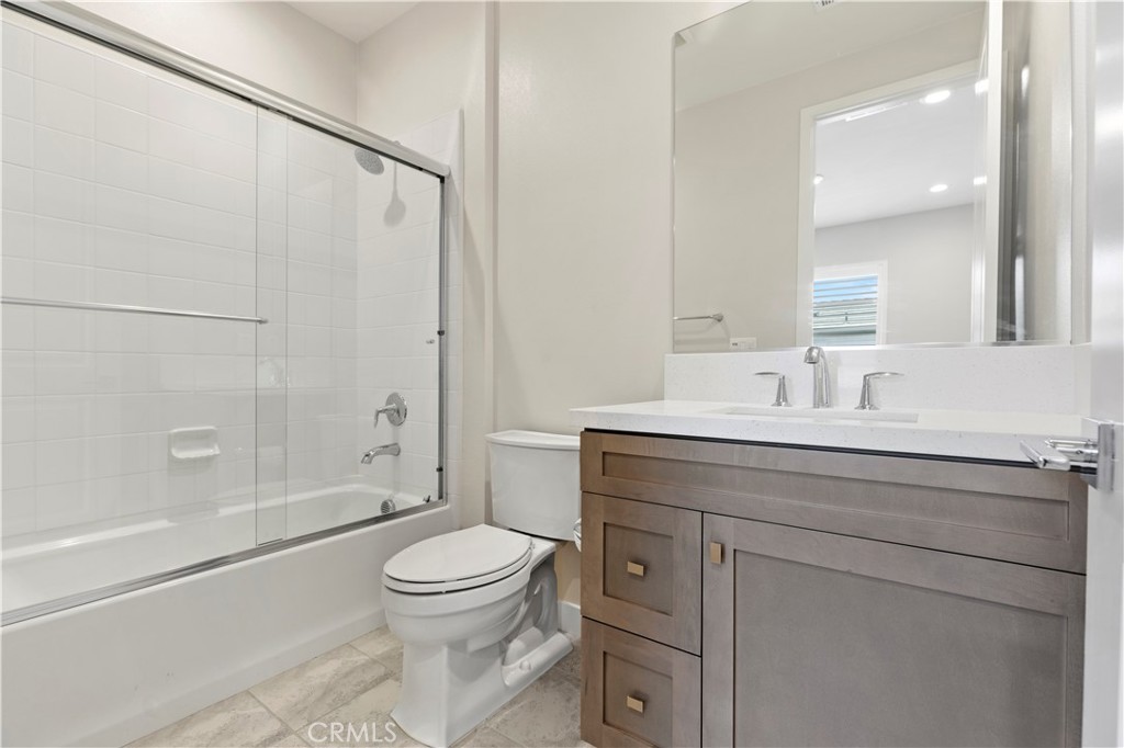 120 Holliston Property Photo 19