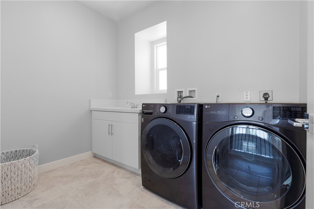 120 Holliston Property Photo 20