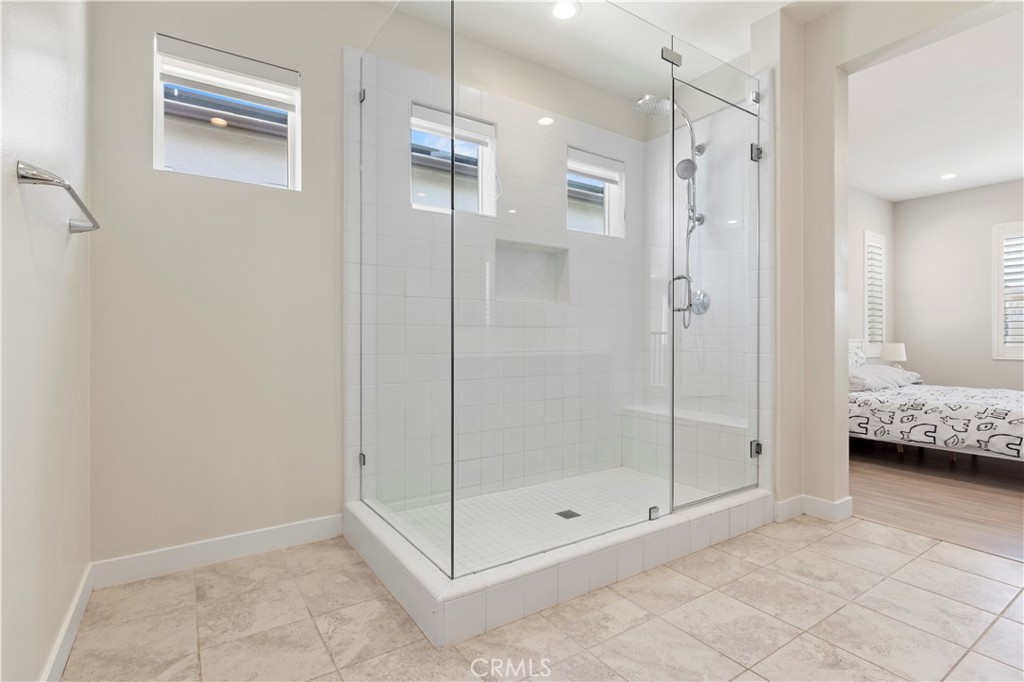 120 Holliston Property Photo 28