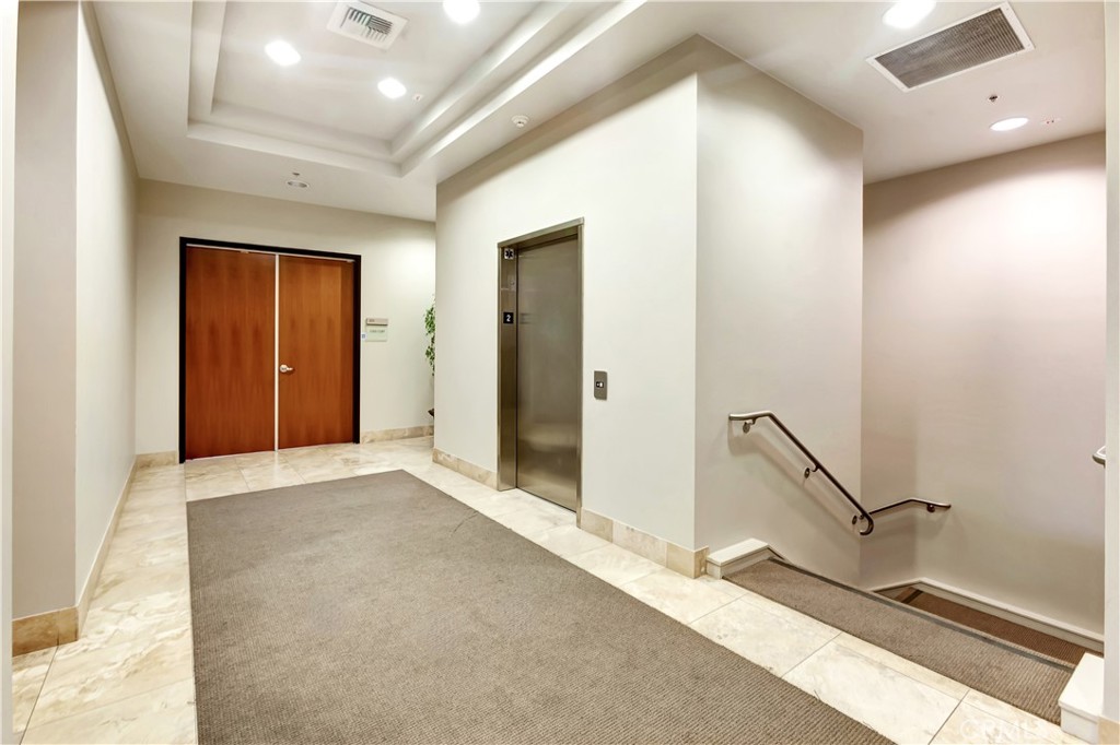 26501 Rancho Pkwy S 201 Property Photo 14