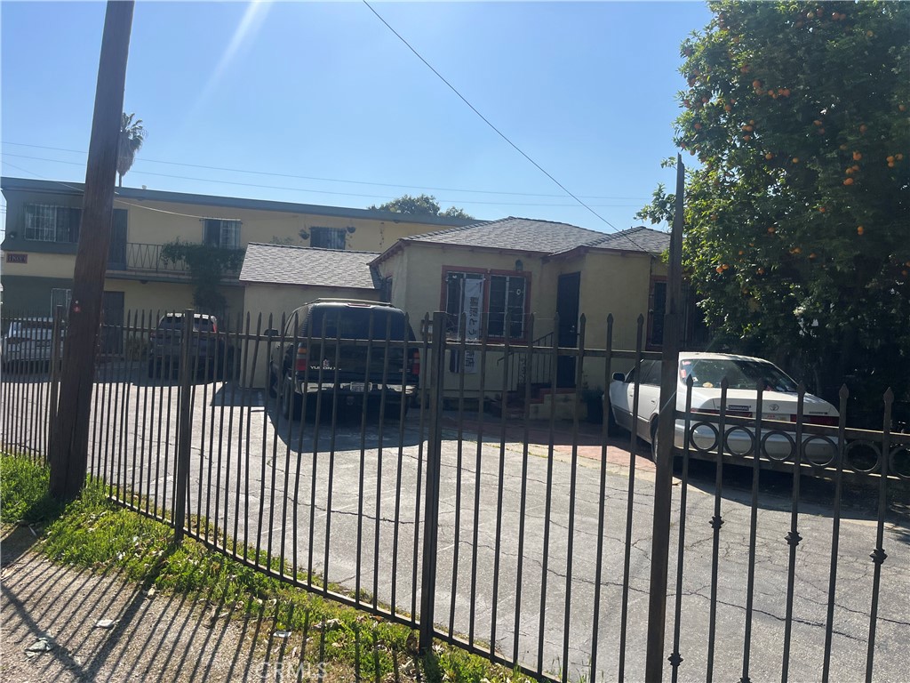 1800 Carmona Avenue Property Photo 1