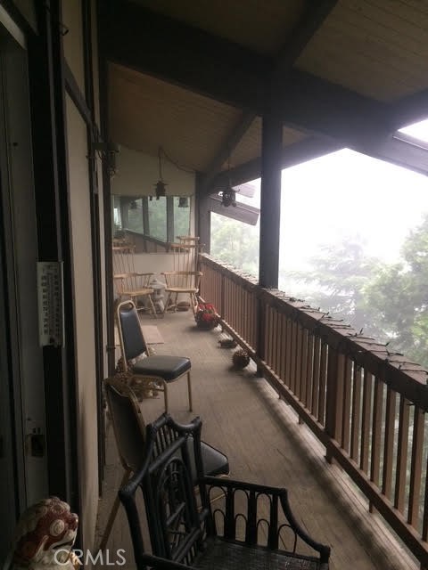 872 Sierra Vista Drive Property Photo 2