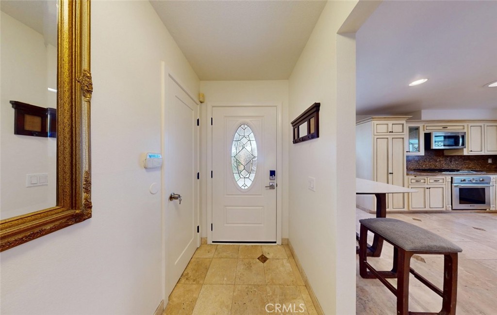 16671 Cedar Circle Property Photo 5