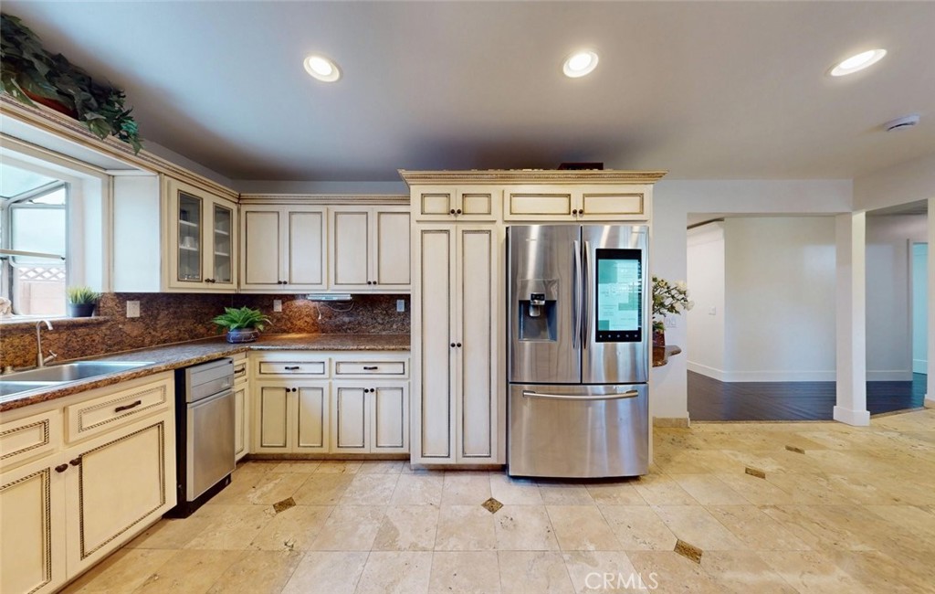 16671 Cedar Circle Property Photo 8