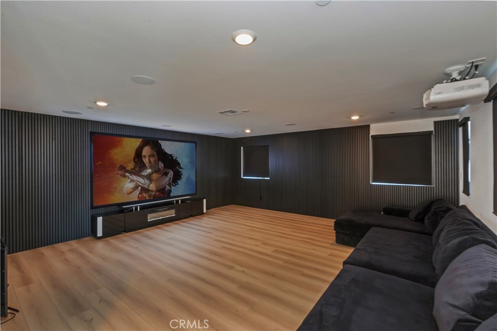 16707 Island Oak Street Property Photo 3