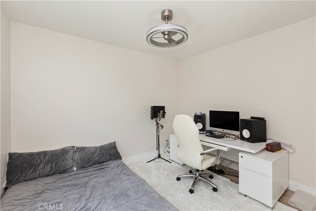16707 Island Oak Street Property Photo 14