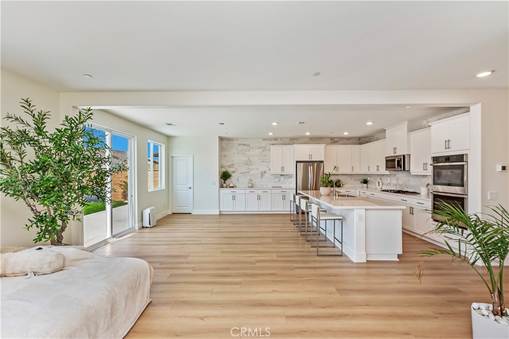 16707 Island Oak Street Property Photo 20