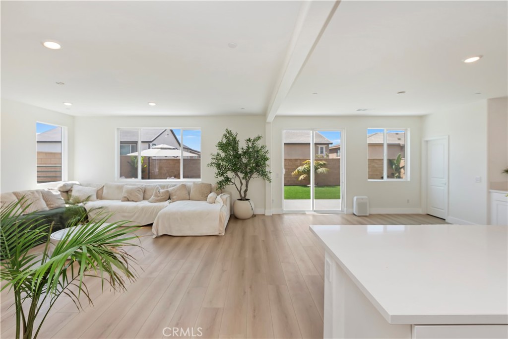 16707 Island Oak Street Property Photo 25