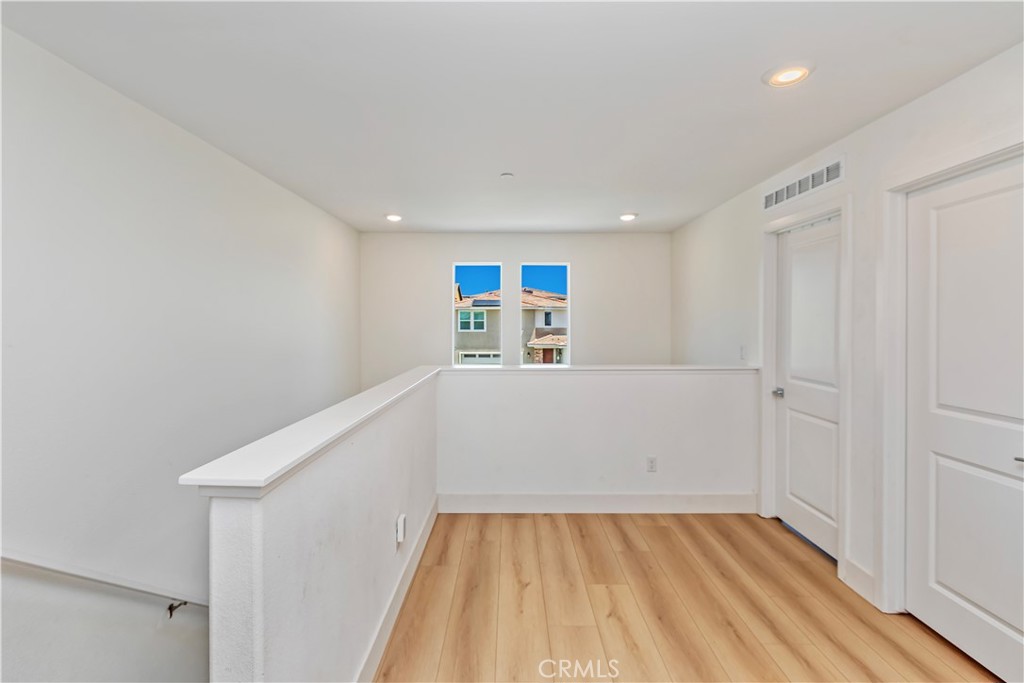 16707 Island Oak Street Property Photo 29