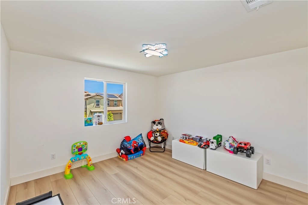 16707 Island Oak Street Property Photo 32