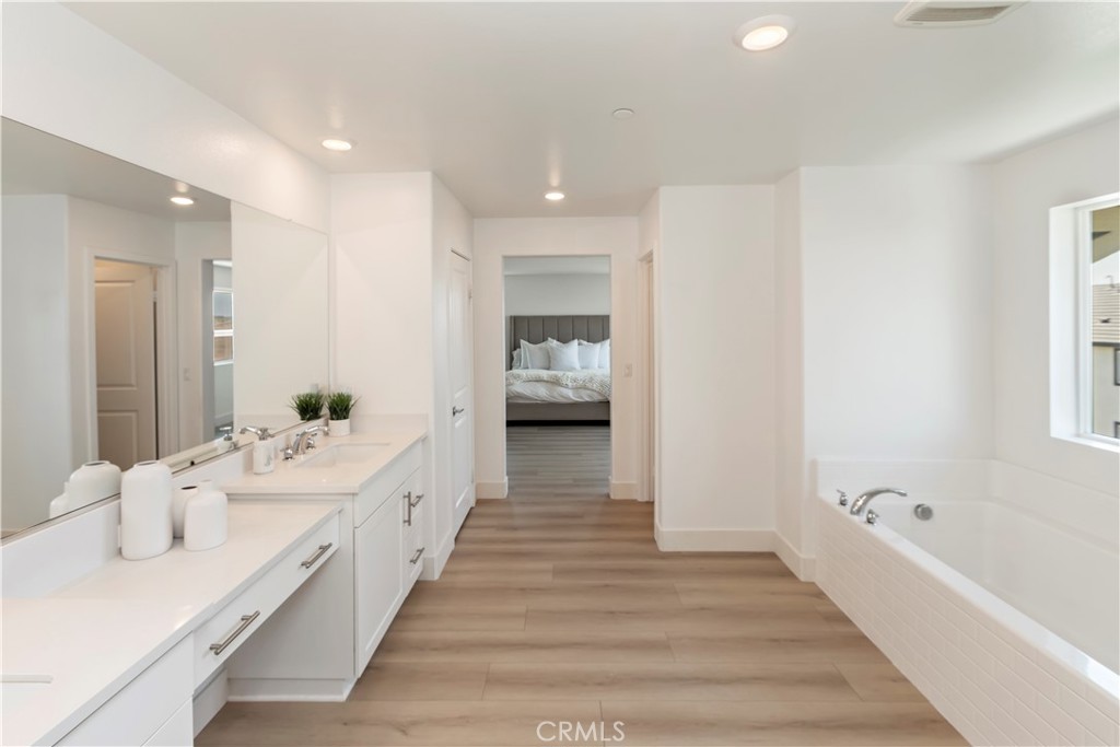 16707 Island Oak Street Property Photo 40