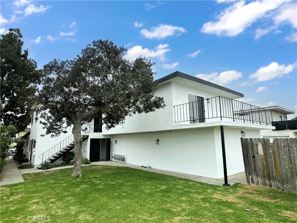 17412 Dairyview Circle D Property Photo 1