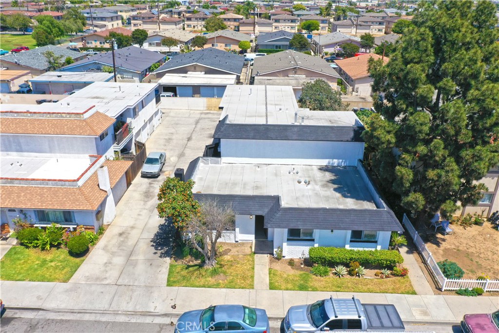 17412 Dairyview Circle D Property Photo 4