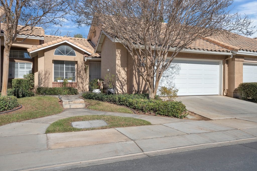 6141 Wingfoot Avenue Property Photo 1