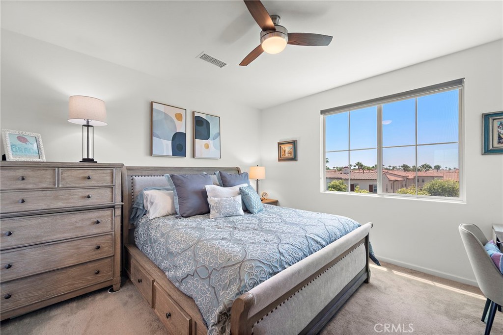 527 S Motif Street Property Photo 16