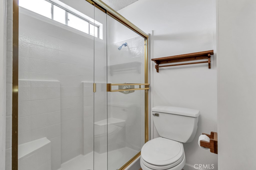3800 W Wilson Street 65 Property Photo 16