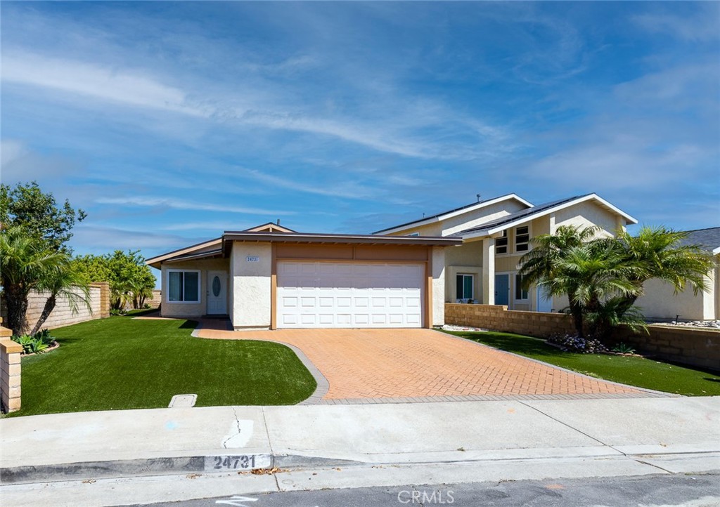24731 Tarazona Property Photo 1