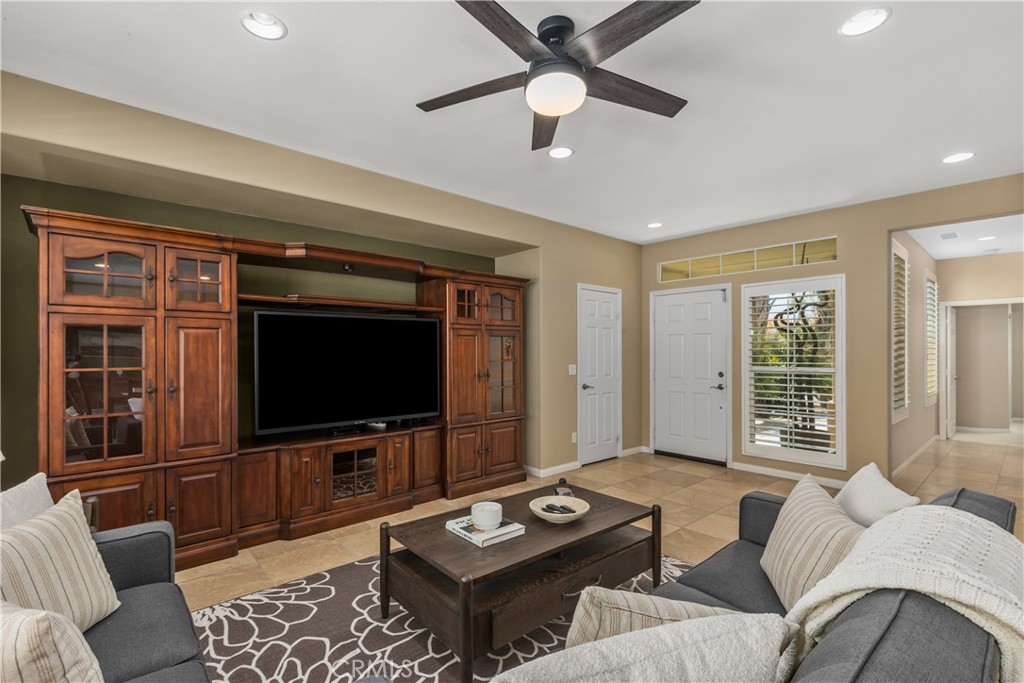 81880 Golden Star Way Property Photo 5