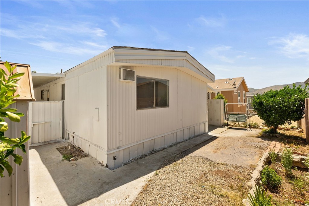 10675 Bryant St 109 Property Photo 11