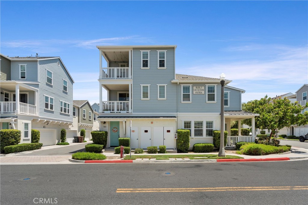 142 Patria Property Photo 1