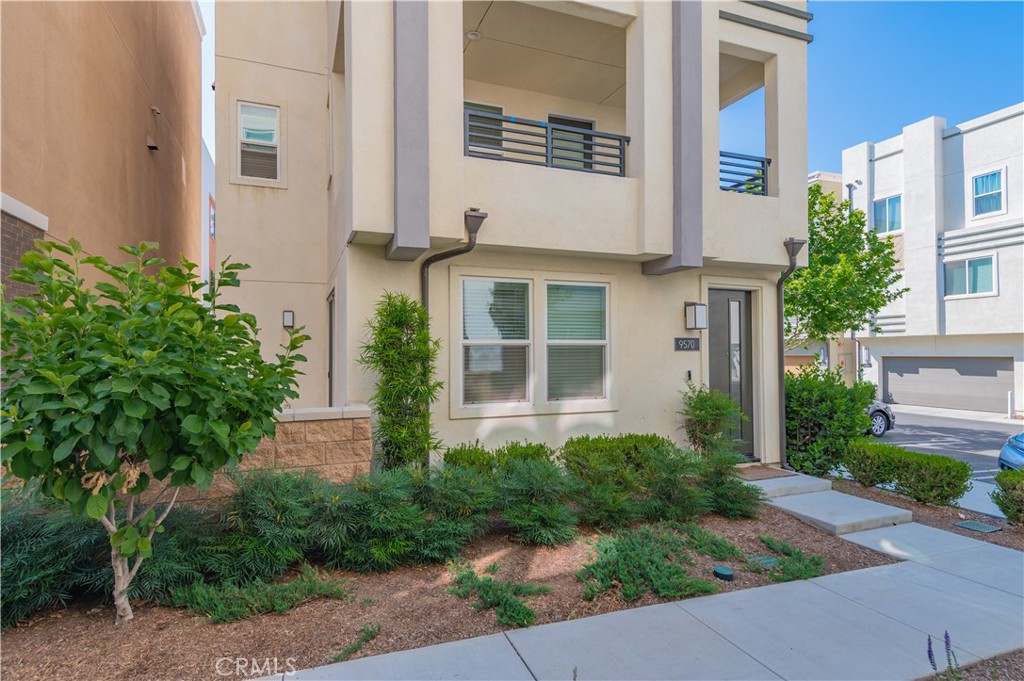 9570 Bluewater Place Property Photo 1