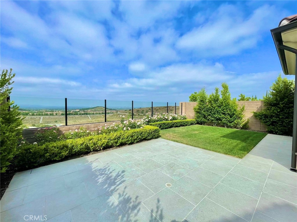 110 Statura Property Photo 1