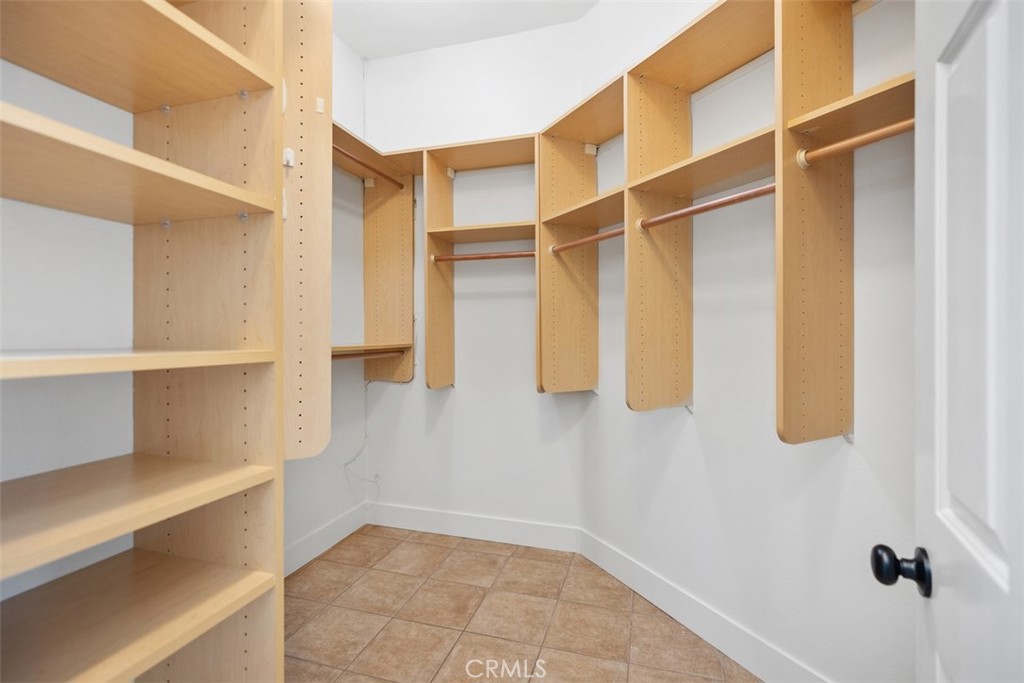 17 Yale Court Property Photo 27