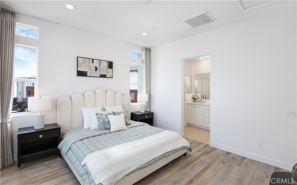 146 Abacus Property Photo 23