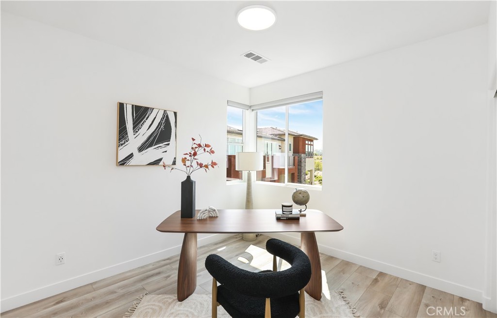 146 Abacus Property Photo 27