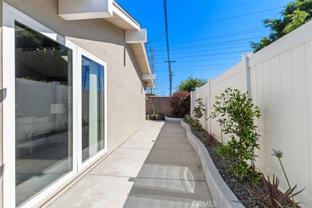 5337 Canehill Avenue Property Photo 33