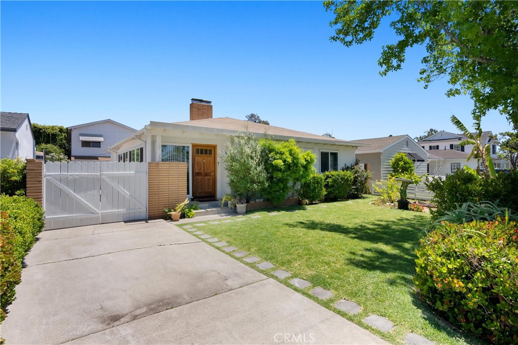 308 Flower Street Property Photo 1