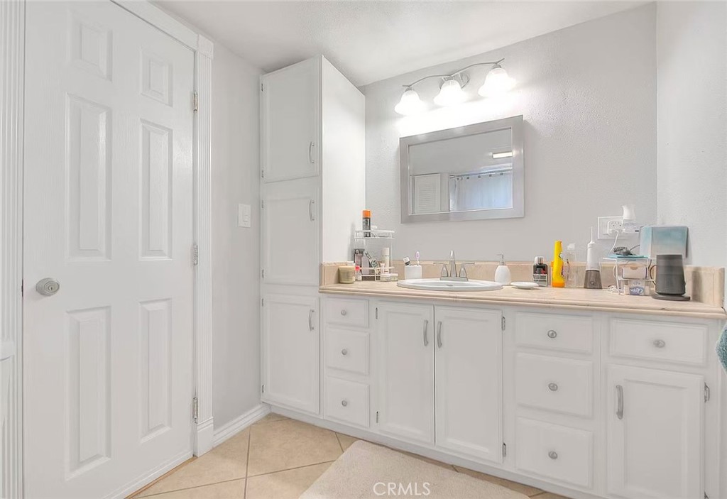 6442 Raymond Avenue Property Photo 35