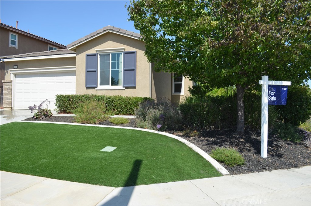 38854 Amateur Way Property Photo 3