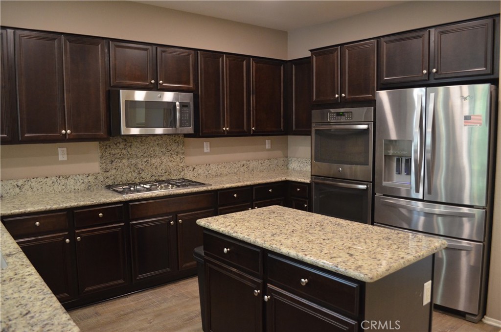 38854 Amateur Way Property Photo 8