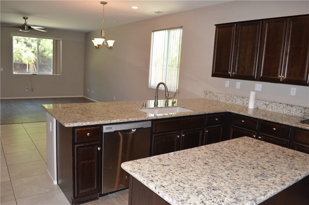 38854 Amateur Way Property Photo 9