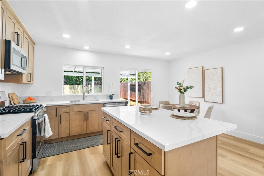 14871 Pinehaven Road Property Photo 8