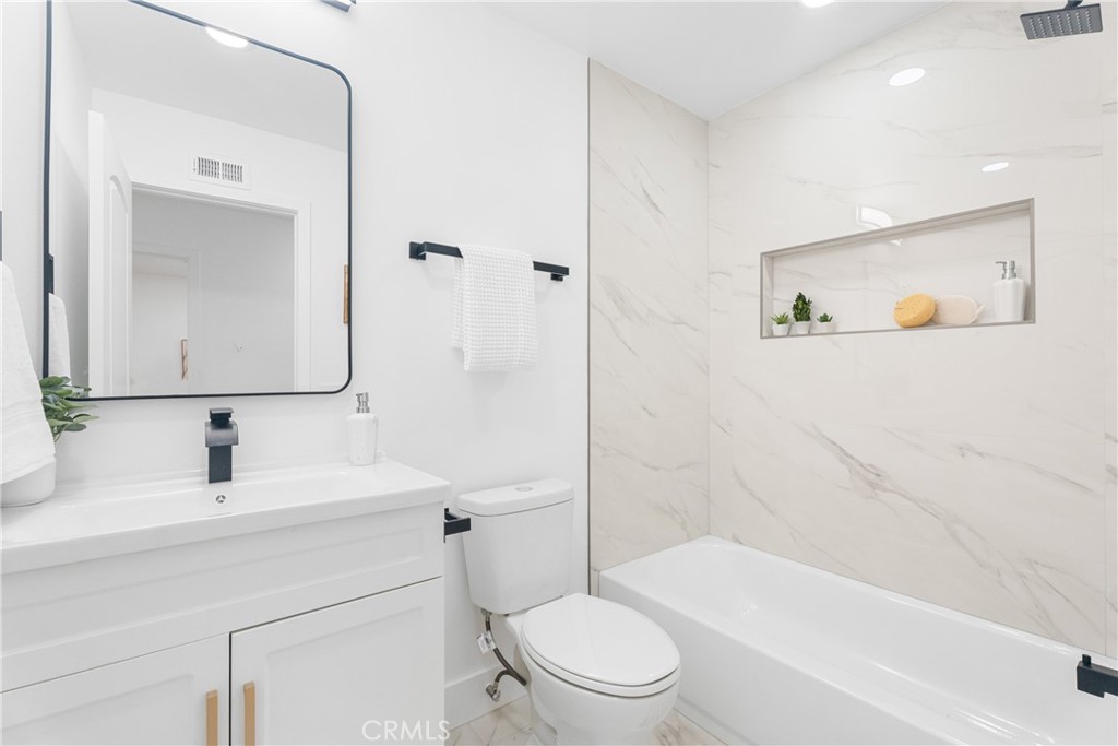 14871 Pinehaven Road Property Photo 12