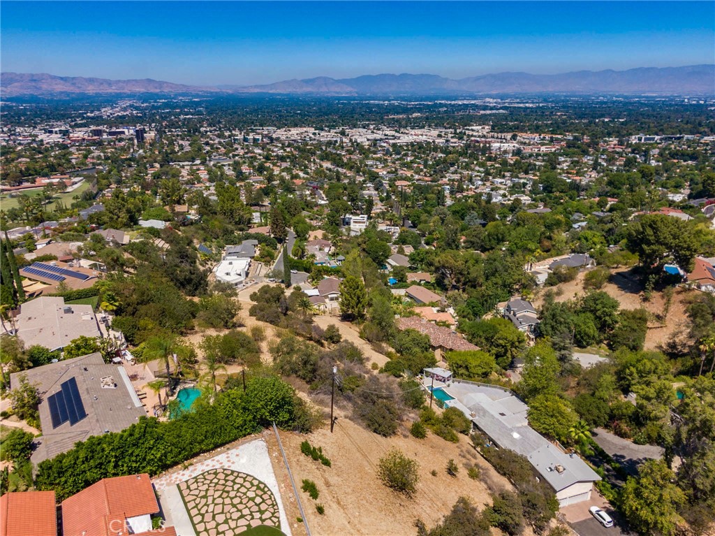 4551 Lindley Ave Property Photo 1