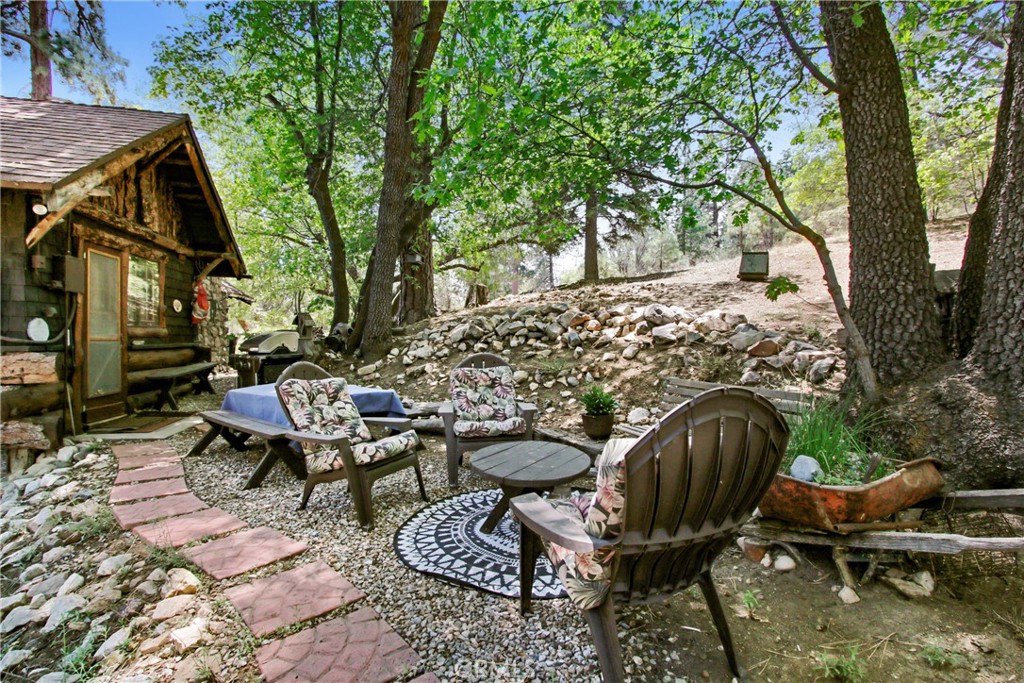 22 Polique Canyon Trail Property Photo 1