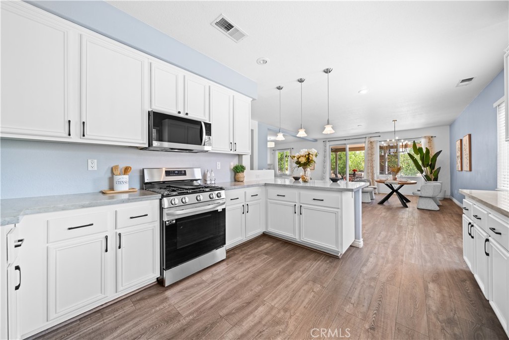 16472 Dartmoor Circle Property Photo 9