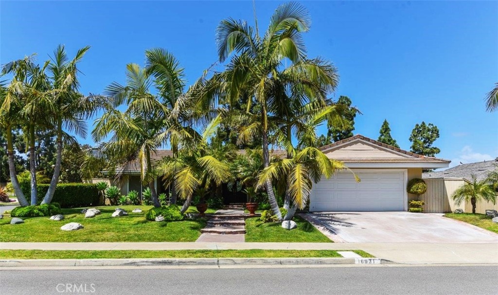 18931 Via Messina Property Photo 1