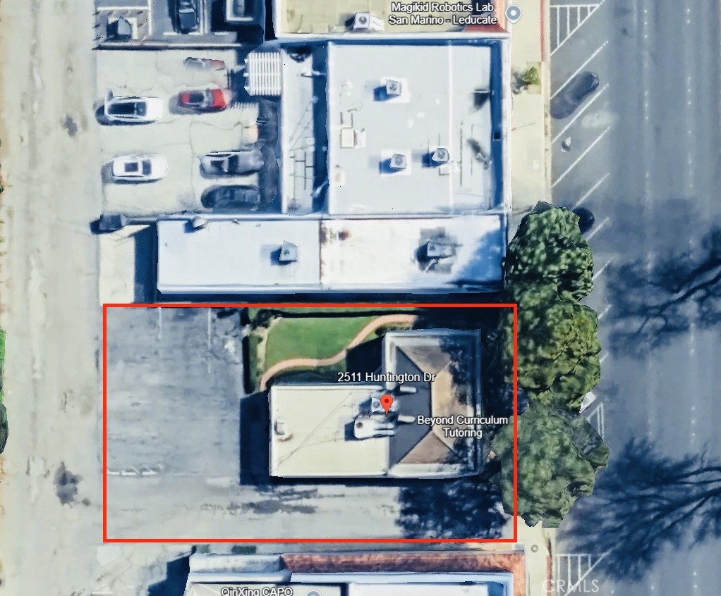 2511 Huntington Drive Property Photo 4