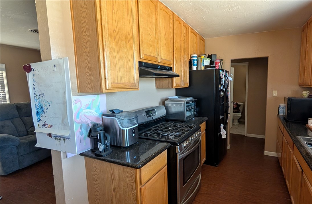 410 N Lovekin Boulevard Property Photo 4