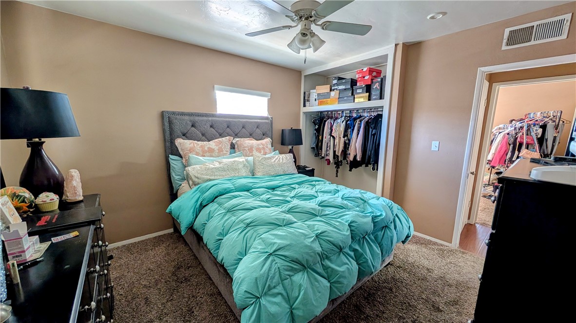 410 N Lovekin Boulevard Property Photo 6