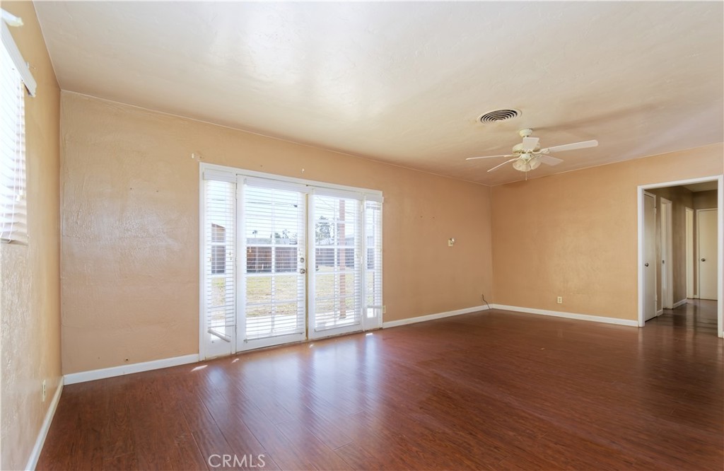 410 N Lovekin Boulevard Property Photo 6